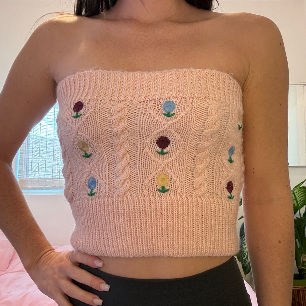 Pink strapless top knit